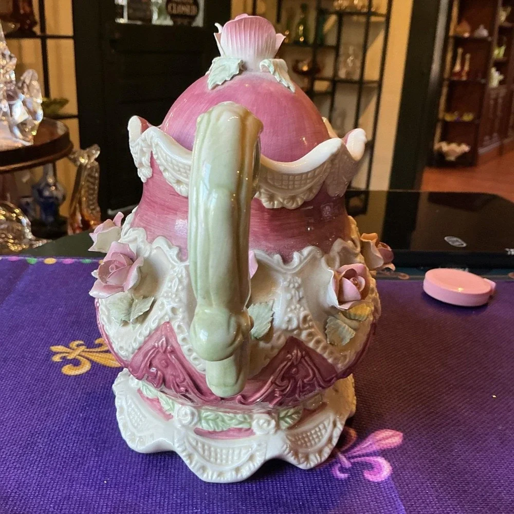 Antique‎ Majolica Teapot Pink Victorian 3D Roses (Damaged)